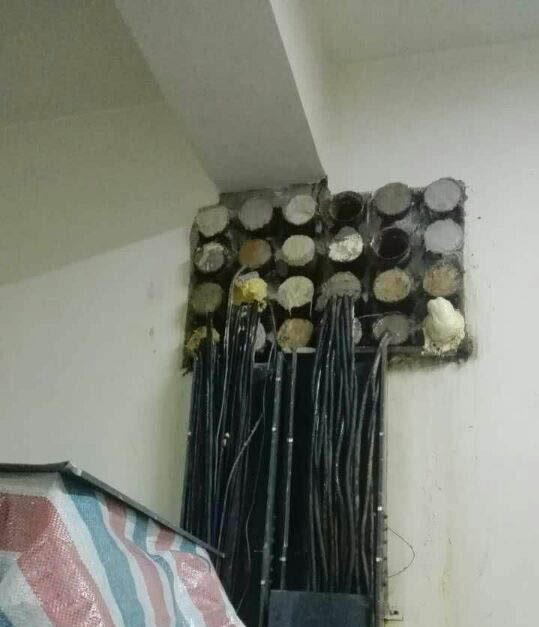 北京小區配電室封堵前111111111111111111111111